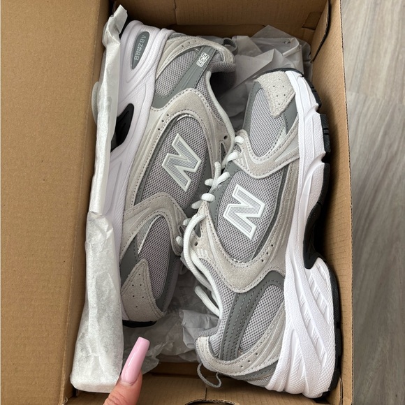 New Balance 530 Running Shoes (W5 1/2-M4) - Picture 5 of 6